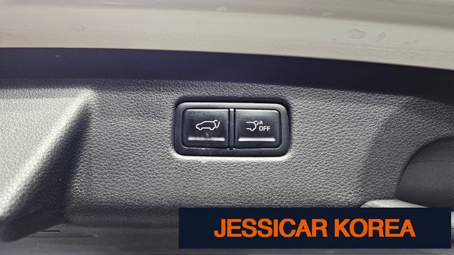 2021 Kia Carnival 4th Gen - Thumbnail 3