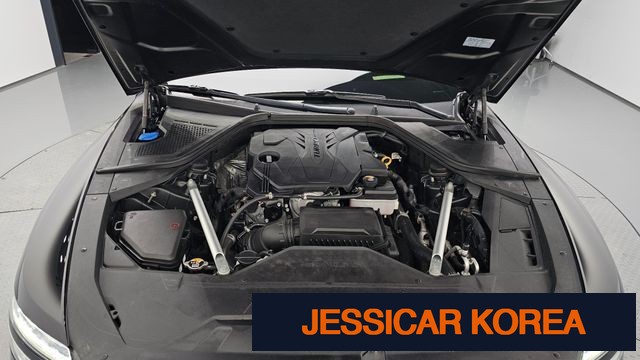 2022 Genesis G80 (RG3) - Thumbnail 2