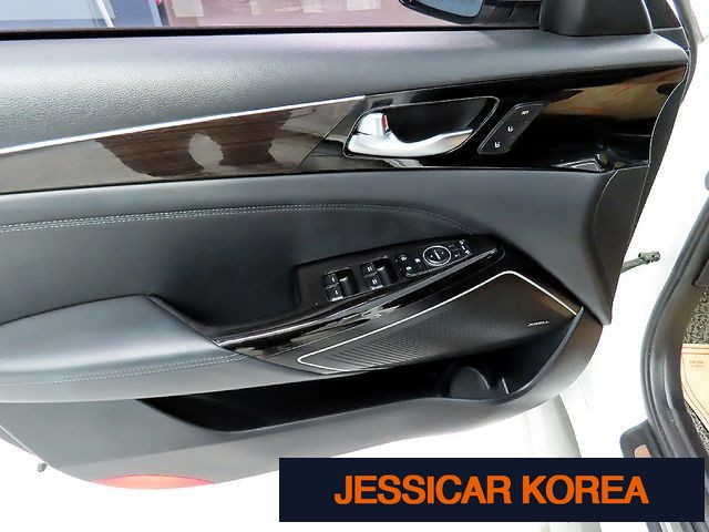 2017 Kia All New K7 Hybrid - Thumbnail 15
