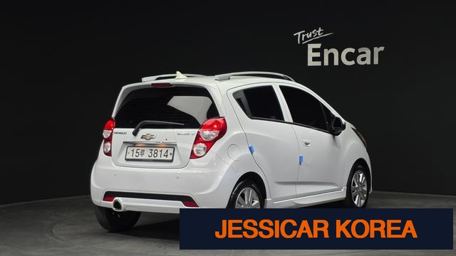2013 Chevrolet Spark - Thumbnail 2