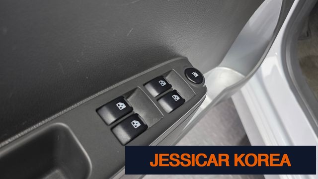 2013 Chevrolet Spark - Thumbnail 4