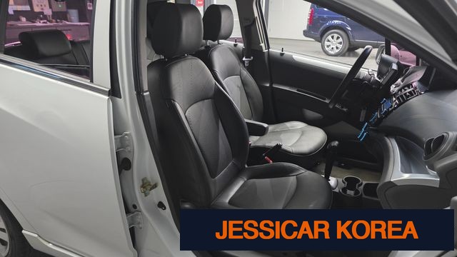 2013 Chevrolet Spark - Thumbnail 14