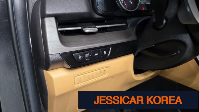 2021 Kia Carnival 4th Gen - Thumbnail 9