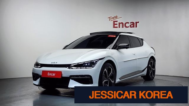 2022 Kia EV6 - Thumbnail 7