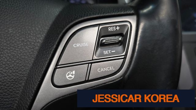 2013 Hyundai Santa Fe DM - Thumbnail 3