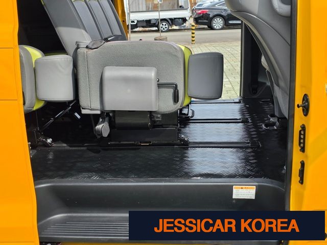 2021 Hyundai The New Grand Starex - Thumbnail 6
