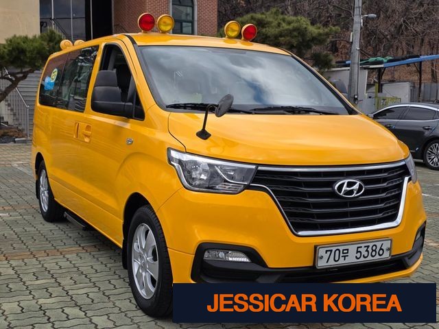 2021 Hyundai The New Grand Starex - Thumbnail 8