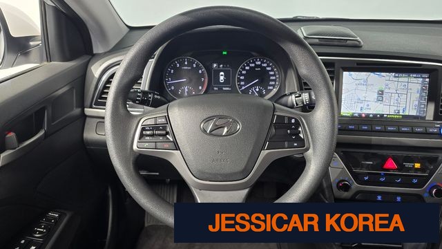 2018 Hyundai Avante AD - Thumbnail 8
