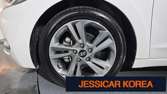 2018 Hyundai Avante AD - Thumbnail 13