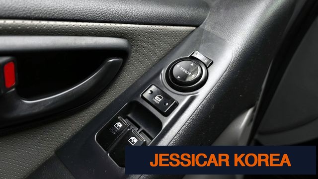 2012 Hyundai Grand Starex - Thumbnail 11