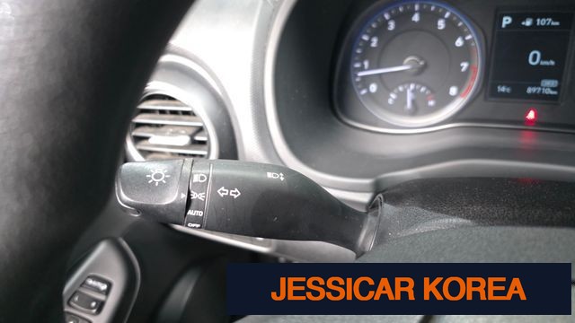 2018 Hyundai Kona - Thumbnail 17