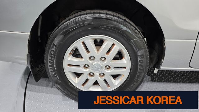 2018 Hyundai Grand Starex - Thumbnail 17