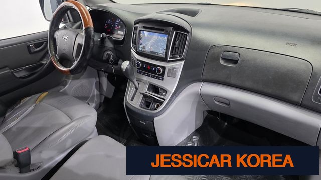 2018 Hyundai Grand Starex - Thumbnail 18