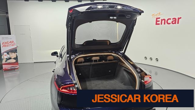 2020 Kia Stinger - Thumbnail 13
