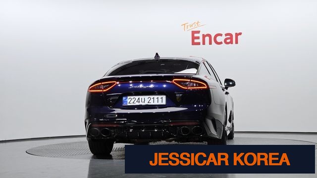 2020 Kia Stinger - Thumbnail 15