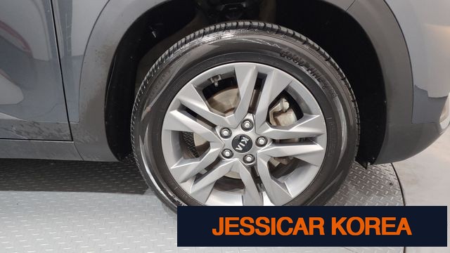 2022 Kia Seltos - Thumbnail 9