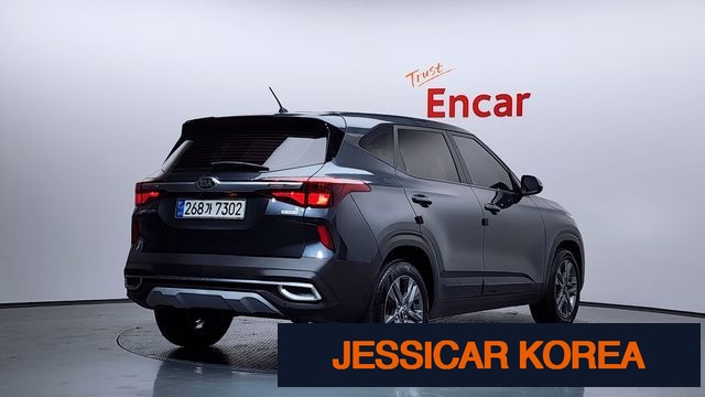 2022 Kia Seltos - Thumbnail 11
