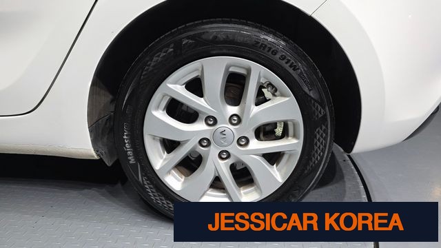 2018 Kia The New Karen's - Thumbnail 2