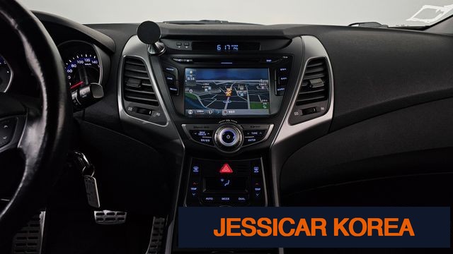 2015 Hyundai The New Avante - Thumbnail 18