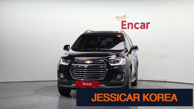 2017 Chevrolet Captiva - Thumbnail 2