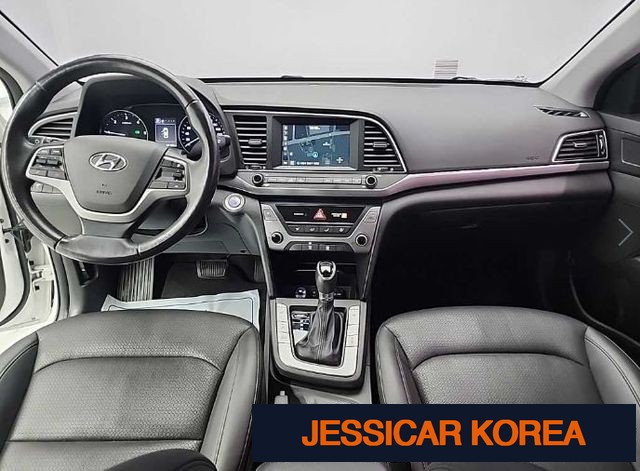 2016 Hyundai Avante AD - Thumbnail 5