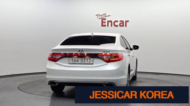 2016 Hyundai Grandeur HG - Thumbnail 13