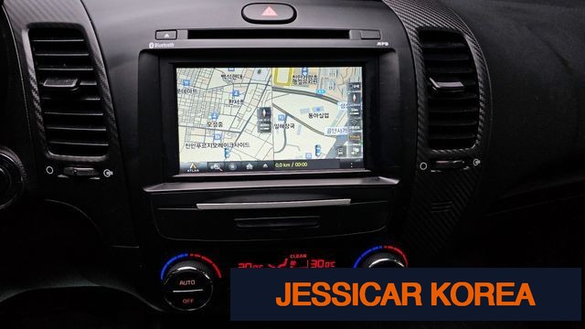 2015 Kia K3 - Thumbnail 12