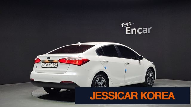 2015 Kia K3 - Thumbnail 17