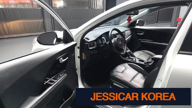 2018 Kia Niro - Thumbnail 10