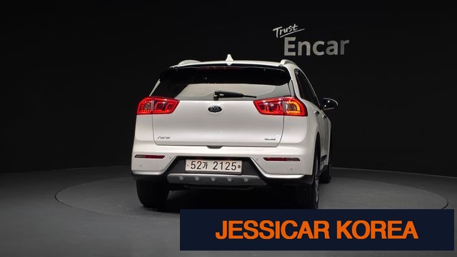 2018 Kia Niro - Thumbnail 14