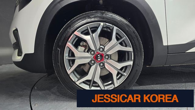 2020 Kia Seltos - Thumbnail 16