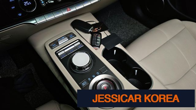 2023 Genesis GV70 - Thumbnail 6