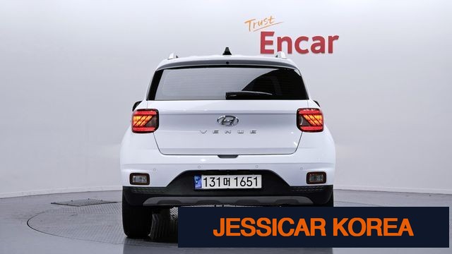 2022 Hyundai Venue - Thumbnail 13