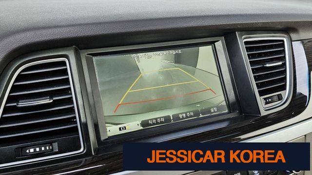 2016 Hyundai Genesis DH - Thumbnail 3