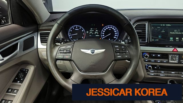 2016 Hyundai Genesis DH - Thumbnail 4