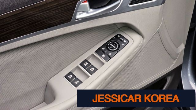2016 Hyundai Genesis DH - Thumbnail 6