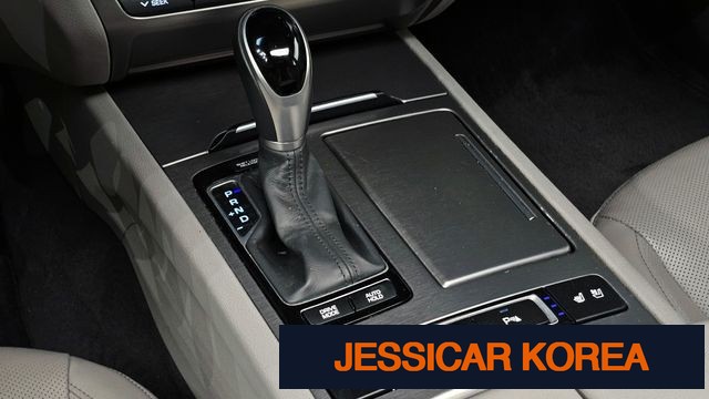 2016 Hyundai Genesis DH - Thumbnail 9