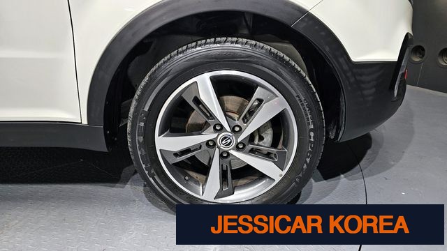 2017 KG Mobility New Style Korando C - Thumbnail 7