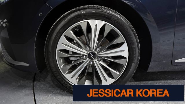 2023 Kia K8 Hybrid - Thumbnail 4