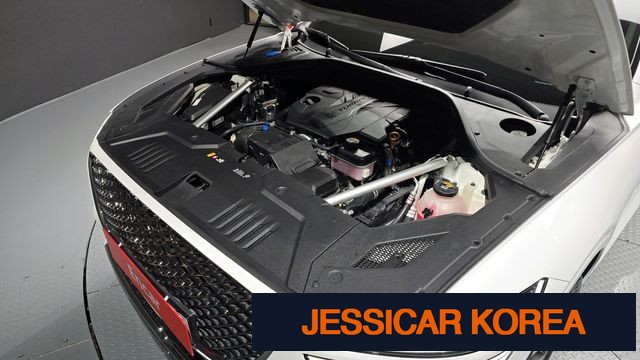 2024 Genesis GV70 - Thumbnail 8