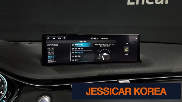 2024 Genesis GV70 - Thumbnail 15