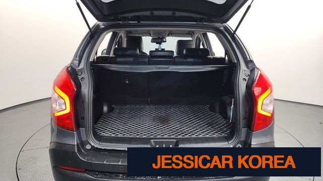 2017 KG Mobility New Style Korando C - Thumbnail 3