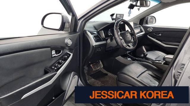 2017 KG Mobility New Style Korando C - Thumbnail 5