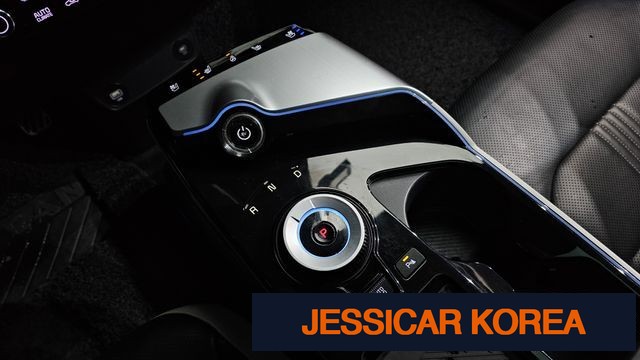 2023 Kia EV6 - Thumbnail 3
