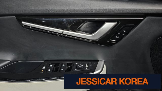 2023 Kia EV6 - Thumbnail 7