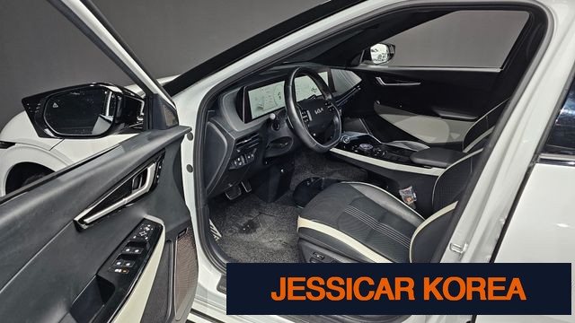 2023 Kia EV6 - Thumbnail 10