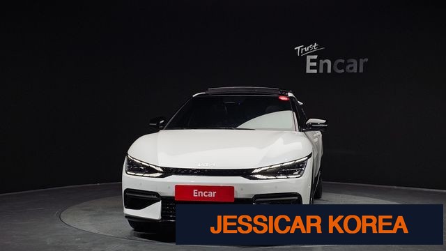 2023 Kia EV6 - Thumbnail 11