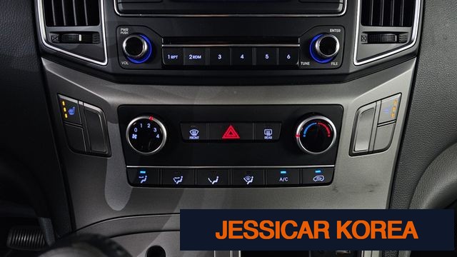 2019 Hyundai The New Grand Starex - Thumbnail 16
