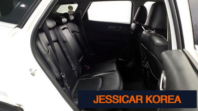 2022 Kia Sportage 5th Gen - Thumbnail 3