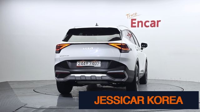 2022 Kia Sportage 5th Gen - Thumbnail 6